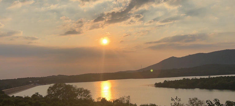 北京京盛鸿发商贸中心轮播图2