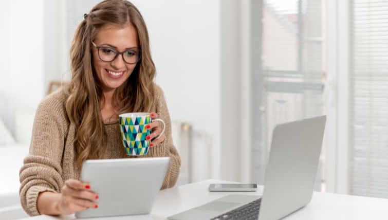 北京京盛鸿发商贸中心轮播图1